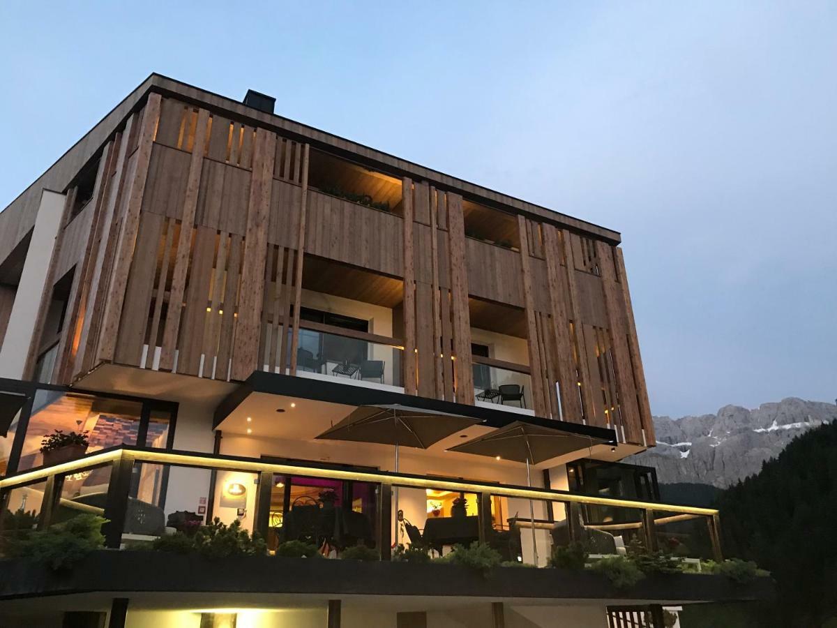 Hotel Chalet S - Dolomites Design - Adults Recommended Selva di Val Gardena Exterior foto